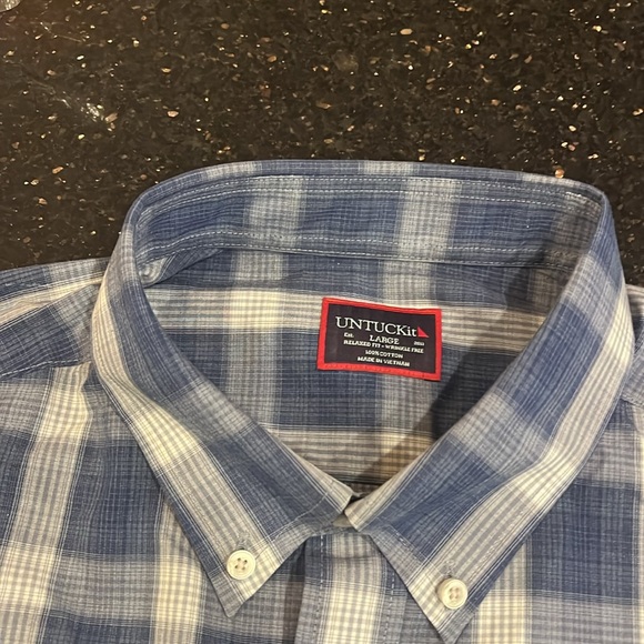 Untuckit long sleeve 100% cotton shirt …
Size Large - Picture 2 of 2